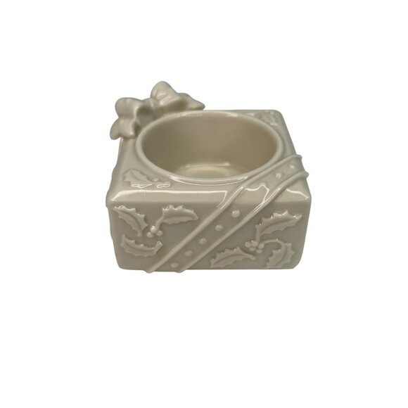 Lenox Holiday Gift Box Ceramic Candle Holder White With Holly & Bow Design - Picture 4 of 8